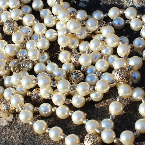Jewelry - Vintage Elegant Triple Strand Faux Pearls